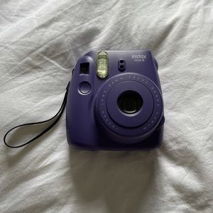 Fuji Film Instax Mini 8 Polaroid Camera